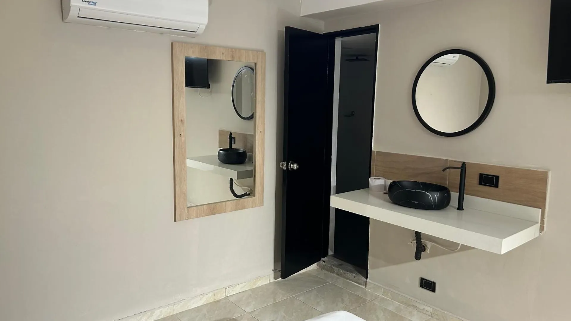 Hotel Coral Boutique Medellin 3*,  Colombia