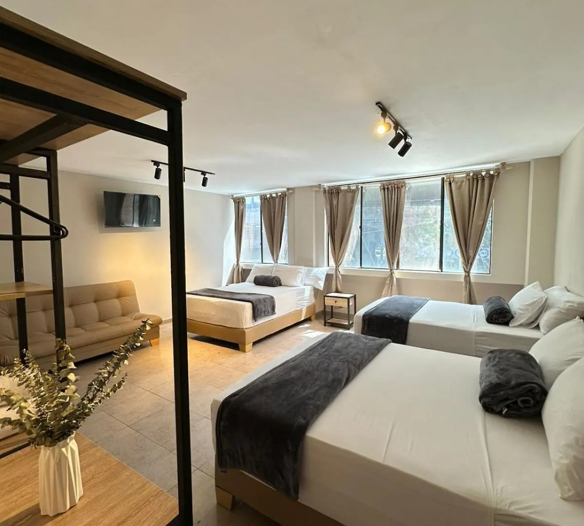 Hotel Coral Boutique Medellin 3*,