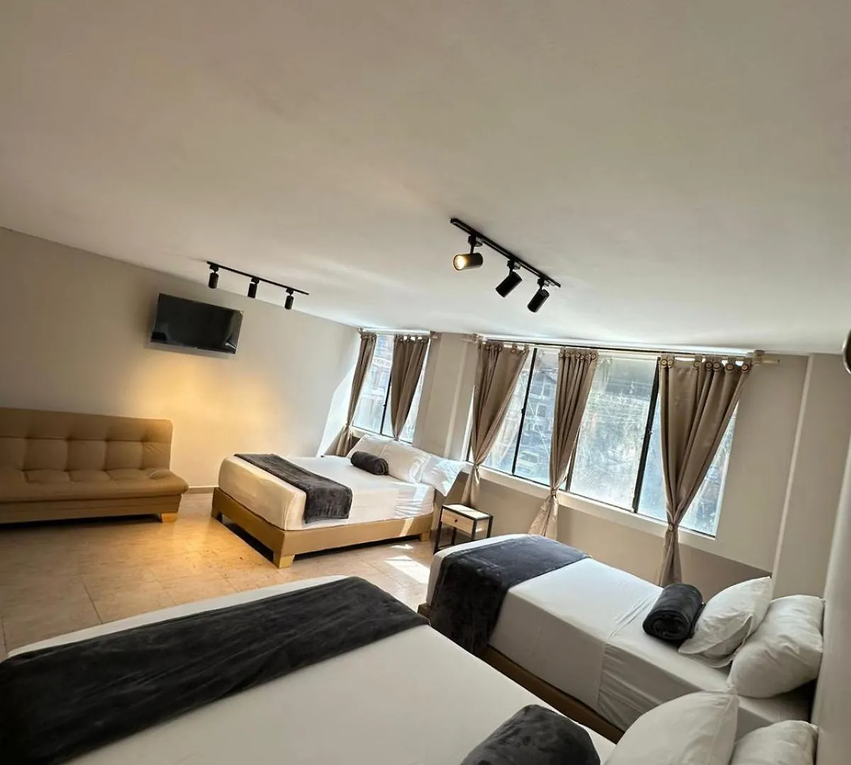 Hotel Coral Boutique Medellín 3*,